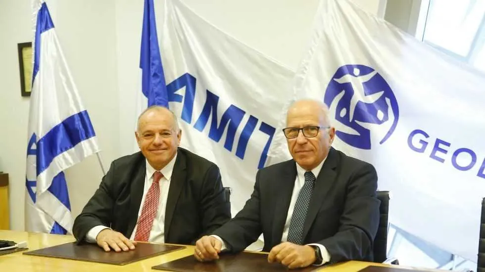 אמיר שני (מימין) ורון בארי, מנכ״לים משותפים של חברת עמית המייצגת בישראל את ג׳יאודיס