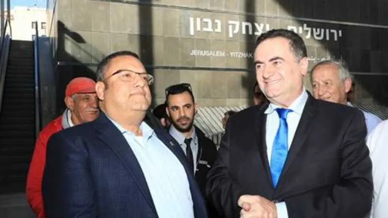 השר כץ ומשה ליאון ברכבת לירושלים 