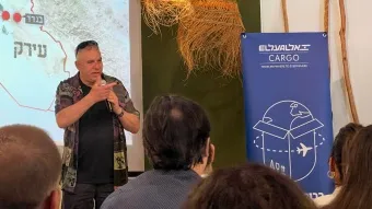 סמנכ״ל אל על מטענים, רונן שפירא