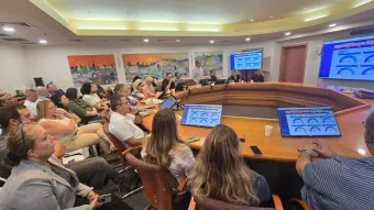מפגש בנושא בינה מלאכותית בחברת שראל 