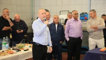 הנהלת נמל אשדוד בטקס הרמת כוסית. צילום: רונן נג׳אתי