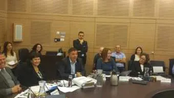"יש פה מצב הזוי: מדינה עם כמויות גז עצומות משתמשת בפחם מזהם"