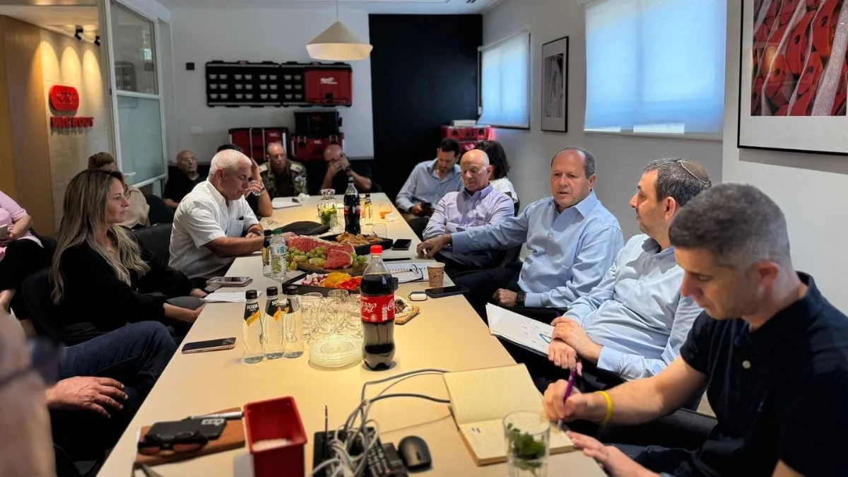 השר ברקת הבוקר באזור התעשייה אלון תבור 