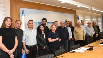מעמד חתימת ההסכם בכצט