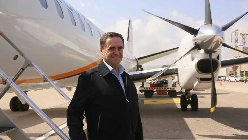 השר כ"ץ בנמל תעופה חיפה הבוקר. שמים פתוחים לכל 