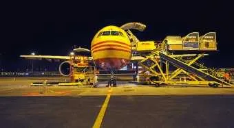 DHL מציעה שירות הטסת מטען מבוקר טמפרטורה בין אירופה לארצות הברית