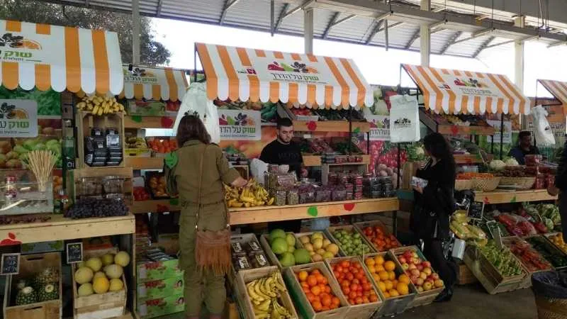 שוק ברכבת 