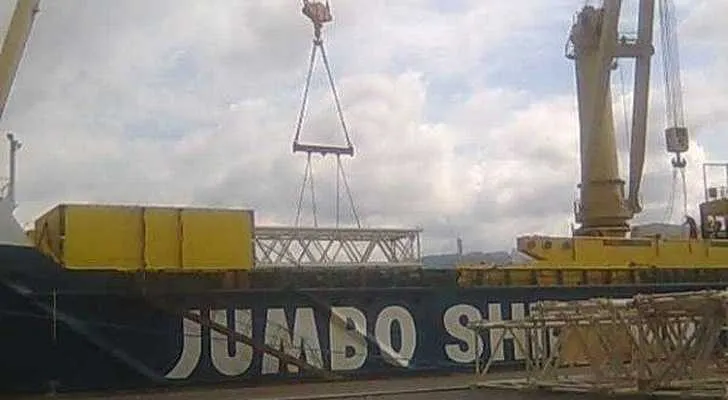 האוניה Mv Fairload פורקת במספנות ישראל