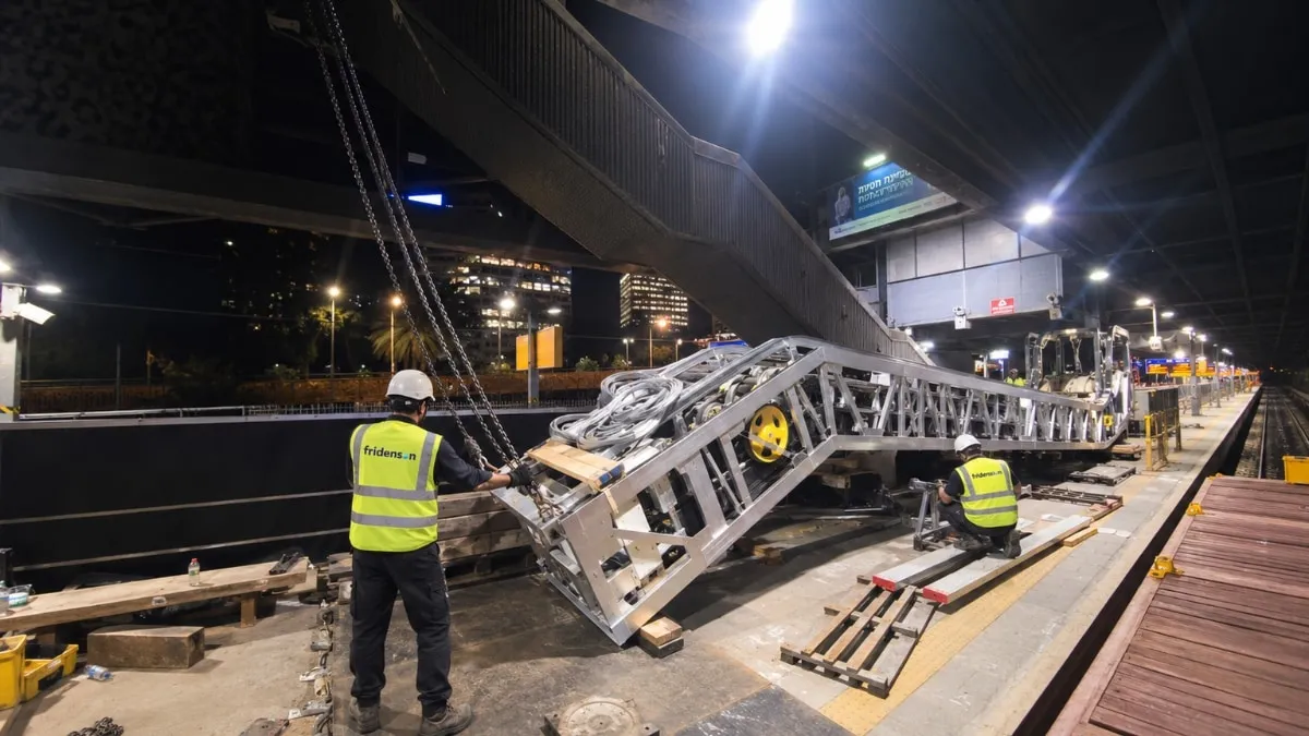 פרויקט מורכב בתנאי זמן מוגבלים: החלפת דרגנועים בתחנת רכבת השלום