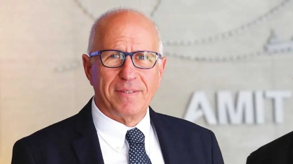 אמיר שני סגן נשיא באיגוד לשכות המסחר. האישור מכסה את כל החברות הפועלות בתחום