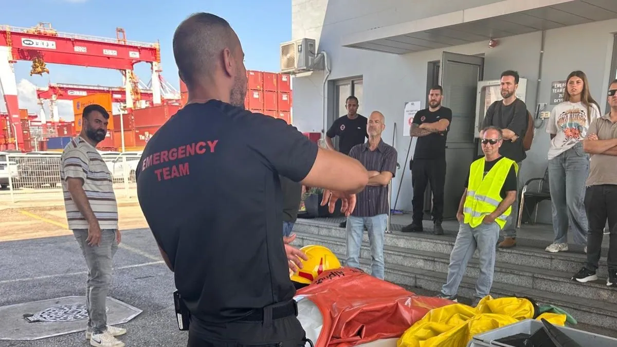מחדר נקי למסוף מכולות: ועדת הבטיחות של אינטל סיירה בנמל המפרץ