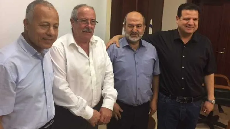 חברי הכנסת עם דוד קסטל, נשיא לשכת המסחר 