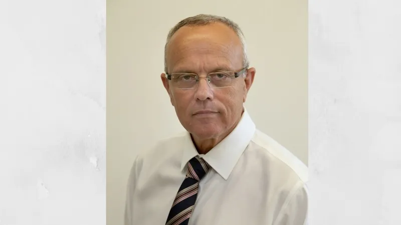טיקו גדות, סמנכ״ל כספים וכלכלה של חנ״י. משמש כמ״מ זמני למנכ״ל 