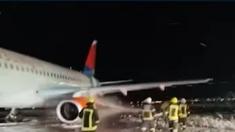 המטוס הרוסי לאחר הנחיתה באנטליה
