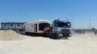 פרידנזון הובילה תחנת דלק ניידת במשקל 120 טון