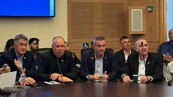 רון תומר ודובי אמיתי בישיבת ועדת הכספים בכנסת 