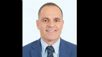 אודי שרון, מנכ״לֹ נמל חיפה. זומן לשימוע