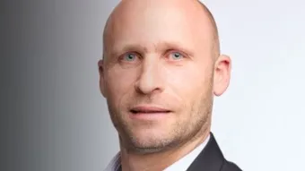נבות הירשהורן, מפתח המערכת. שליחות הומניטרית