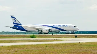 מטוס הבואינג מדגם 787-9 נושא את השם ״אחינו כל בית ישראל״