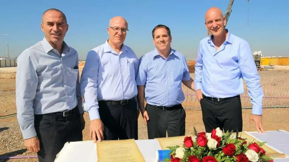 מימין: אמיר שוצמן, נמרוד בורוביץ׳, אלי דפס וגונן אוסישקין