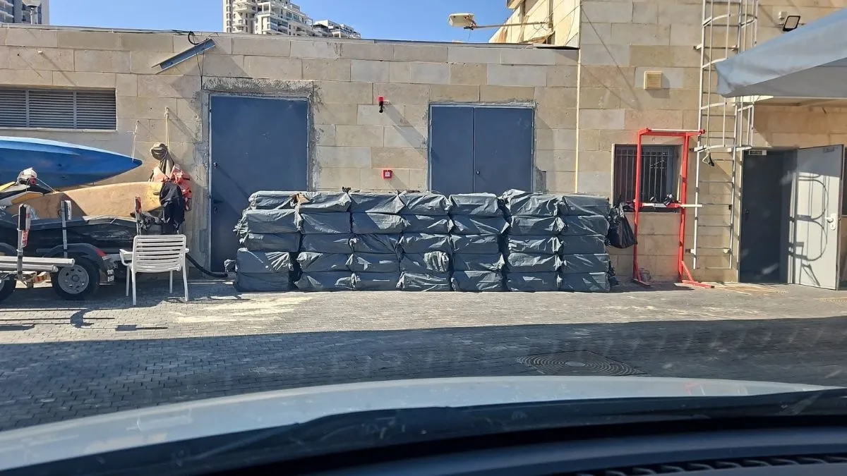 מכס אשדוד: סוכלה הברחת פאקטים של סיגריות בשווי של כ-7 מיליון שקל