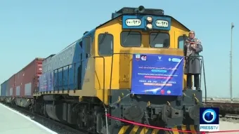 איראן חנכה שירות של רכבת מטען עם סין