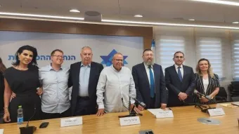מעמד חתימת ההסכם