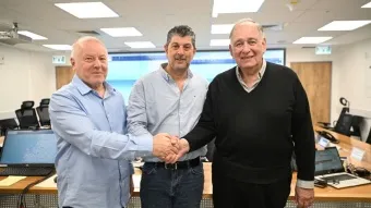 מימין: יונה יהב, פנחס צרויה ודוד לוריא. צילום: ראובן כהן, דוברות עיריית חיפה