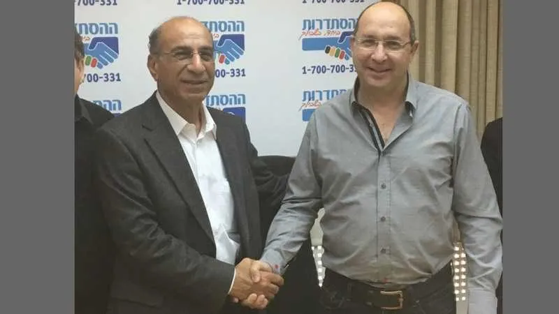 יו"ר ההסתדרות אני ניסנקורן וסמי קצב, יו"ר מספנות ישראל 