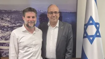 התחזקות השקל: פגישת חירום בין שר האוצר לנשיא התאחדות התעשיינים
