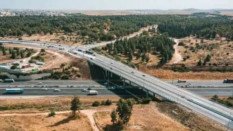 כביש 6. נסיעה מהירה הביתה בתום המילואים