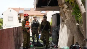 שכר הסרבנות: אנייה צרפתית ראשונה חצתה את מיצרי הורמוז בחסות איראנית