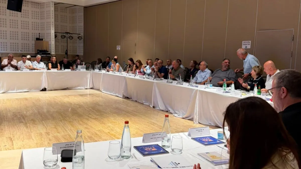 המגזר העסקי, השלטון המקומי והכנסת משיקים תוכנית חירום להאצת הצמיחה
