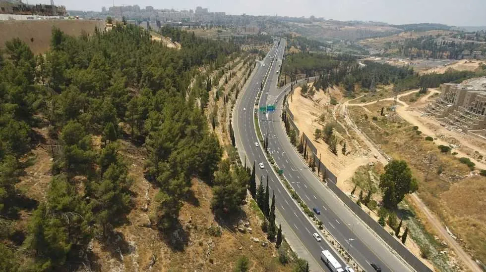 נתיב תחבורה ציבורית בנתיבי בגין בירושלים. הדמייה 
