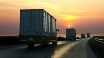 הקרב על הלילה: מועצת המובילים דורשת "קנס-פרס" כדי להוציא את המשאיות משעות העומס