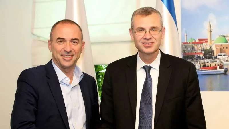 שר התיירות יריב לוין וגונן אוסישקין, מנכ״ל אל על 