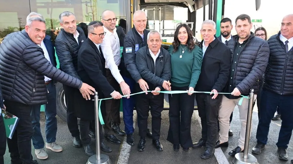 חנוכת מסוף האוטובוסים המחודש של דימונה במעמד שרת התחבורה 