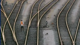 ארה״ב: הנשיא ביידן חתם על חוק המונע השבתת הרכבות