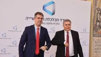 השרים עמיר פרץ ואלי כהן 