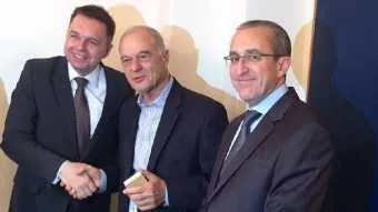 אוריאל לין בחברת שגריר ישראל בסלובקיה