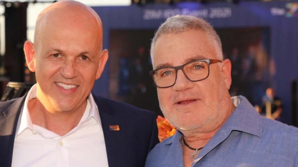 עדין עופר, בעלי קנון החזקות והבעלים המרכזי של צים, ואלי גליקמן, נשיא ומנכ״ל צים