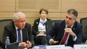 שר האנרגיה אלי כהן ושר החקלאות אלי דיכטר בוועדת הכלכלה של הכנסת