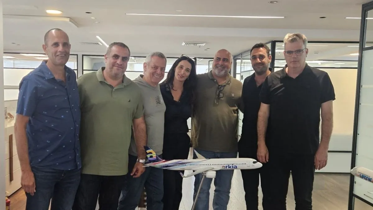 הסכם קיבוצי חדש בארקיע: תוספות שכר והרחבת זכויות לעובדי אחזקת המטוסים
