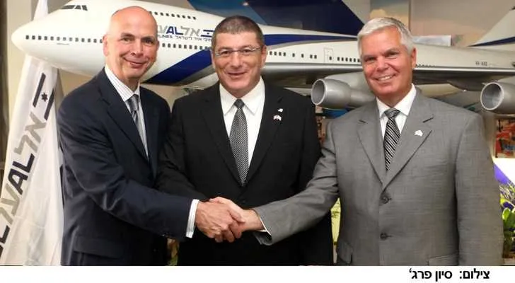 מנכ"ל WestJet, אליעזר שקדי והשגריר הקנדי