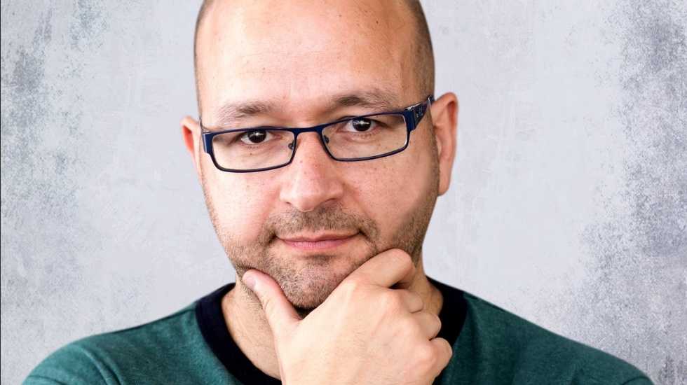 דביר כהן, מנהל קהילת ״אמזון בקליק״ בפייסבוק ומנכ״ל חברת ez-commerce.net