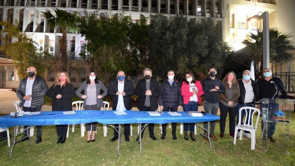 טקס חתימת ההסכם במדשאת גן ההסתדרות